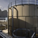 Réservoir de carburant liquide de la centrale de réserve de Birr AG. La Confédération a interrompu l'appel d'offres pour de nouvelles centrales de réserve en raison de prix proposés trop élevés proposés (archives). KEYSTONE/MICHAEL BUHOLZER